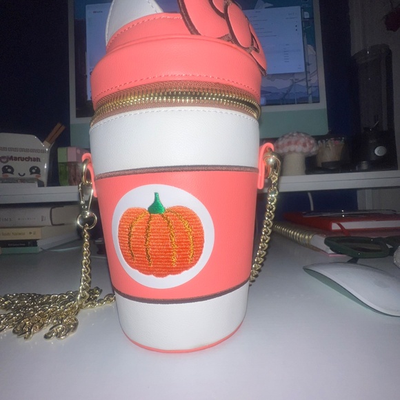 Hello Kitty Loungefly Pumpkin Latte Handbag - Picture 3 of 3